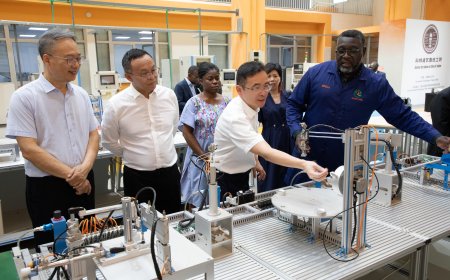 COOPERATION/PARTENARIAT: Visite stratégique de SHENZHEN POLYTECHNIC UNIVERSITY à l’INP-HB : un partenariat en pleine expansion