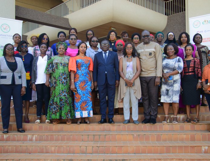 INP-HB/FORMATION : LES FEMMES DE L’AFINP FORMEES A LA VIE ASSOCIATIVE ET AU DEVELOPPEMENT DURABLE
