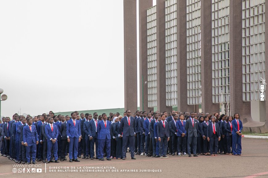 INP-HB/SOCIETAL : CEREMONIE D’HOMMAGE AUX COULEURS NATIONALES SOUS LE SIGNE DE L’ENGAGEMENT, DU CIVISME ET DE L’EXCELLENCE.