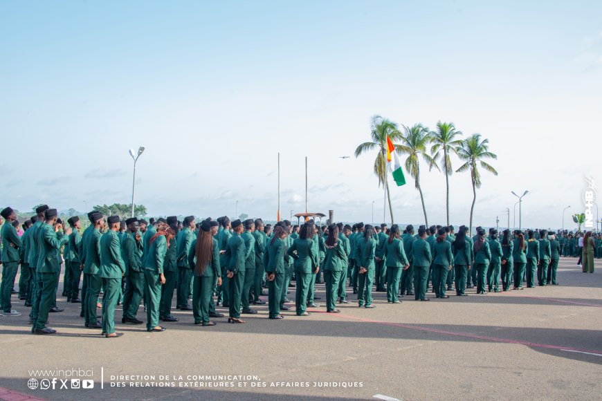INP-HB/SOCIETAL : CEREMONIE TRADITIONNELLE DE L’HOMMAGE A L’EMBLEME NATIONNAL A L’INP-HB